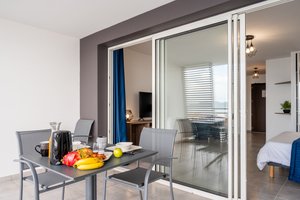 Room & Suite