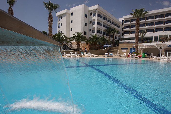 Ascos Coral Beach Hotel - Resort in Peyia