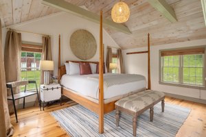 Room & Suite