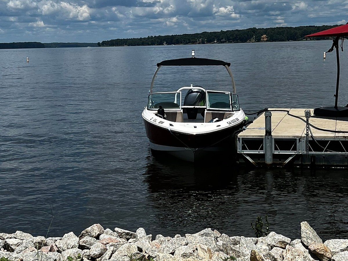 Best pontoon boat & testimomies of happy Southand customers