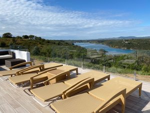 Piscina e praia