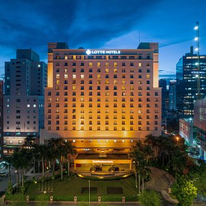 Enjoy a relaxing stay in Saigon with the iconic view fronting to Saigon River at LOTTE HOTEL SAIGON