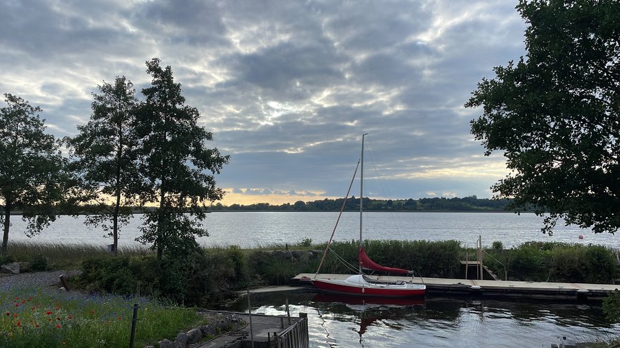 Peaceful view of the lake