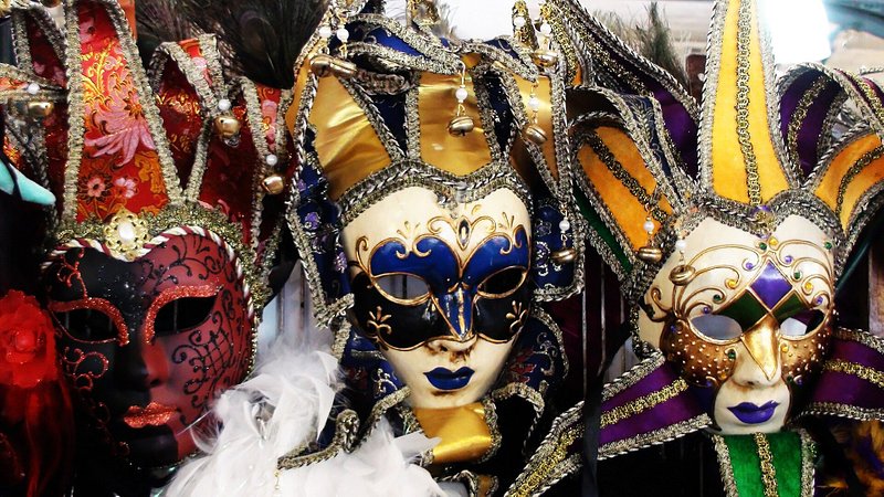 Jester masks in New Orleans 