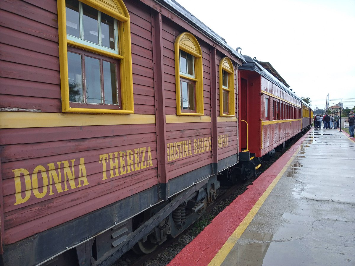 Locomotivas a vapor Donna Teresa Cristina Railway em Tubarac, Brasil