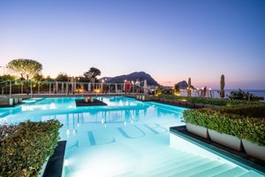 Pool och strand