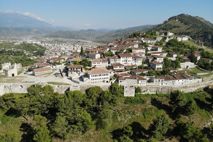 Gala shoes clearance gjirokaster