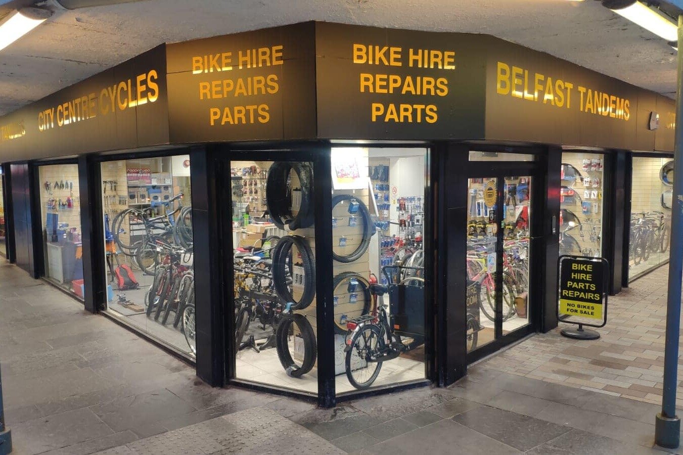 Centre shop city bikes