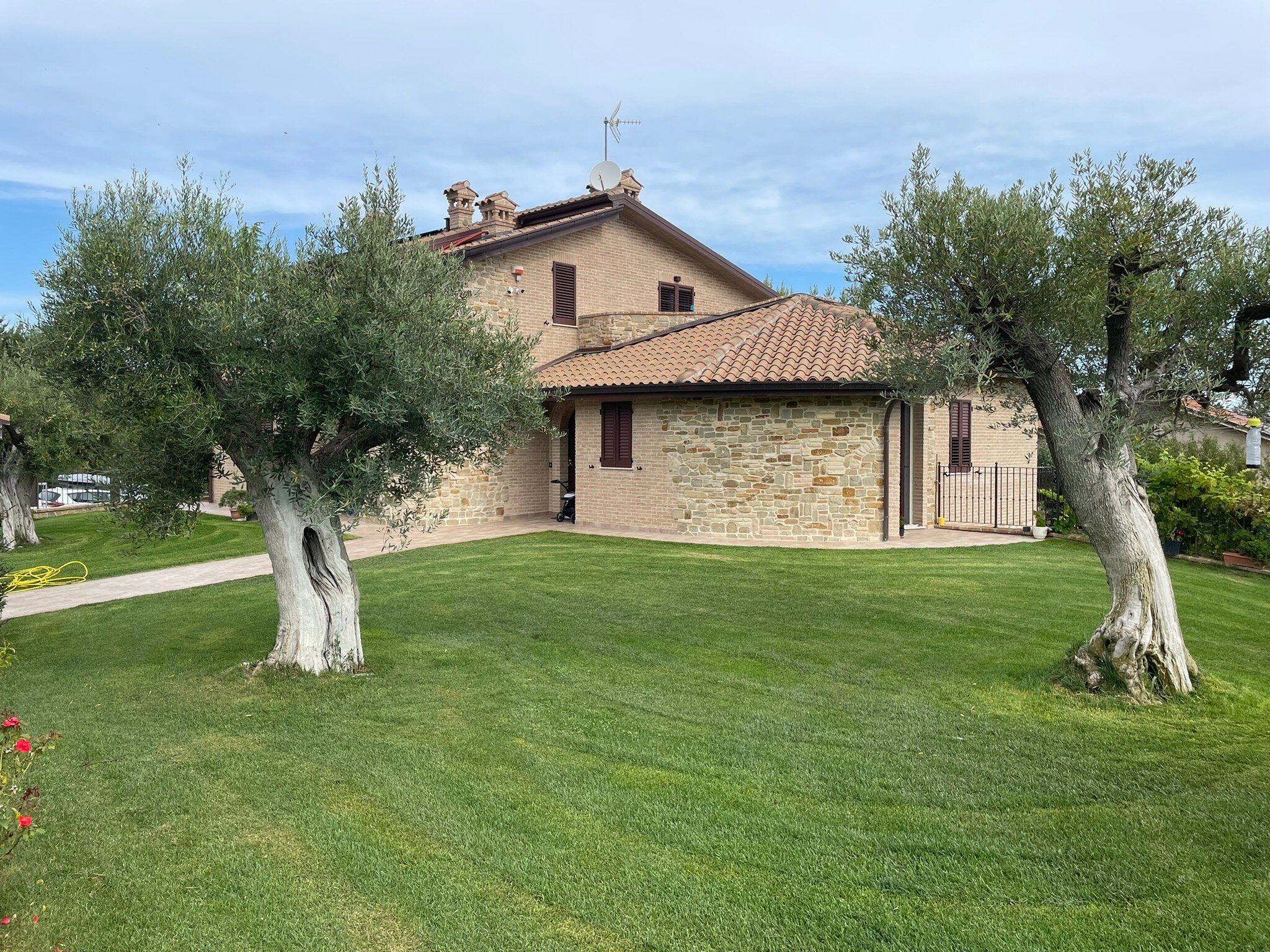 B&B MADONNA CARRADORI COUNTRY - Prices & Reviews (Offagna, Italy)