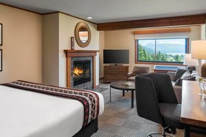 Room & Suite