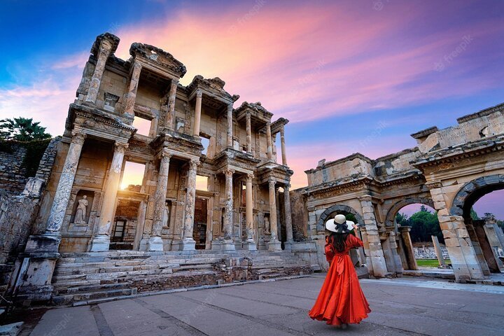 2024 イスタンブールから飛行機で行くエフェソスとパムッカレの 1 日プライベート ツアー、提供元：Unique Ephesus Tours  Istanbul | トルコ - Tripadvisor