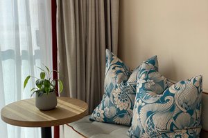 Room & Suite