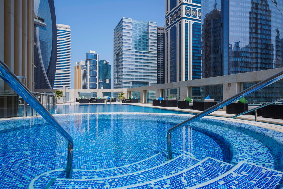 Wyndham Grand Doha West Bay Beach Pool: Pictures & Reviews - Tripadvisor