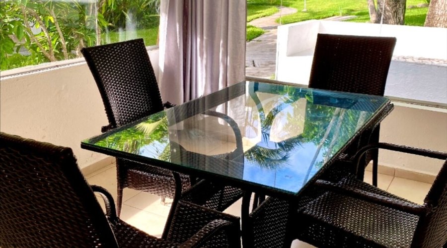 Estancia habitación área jardín 