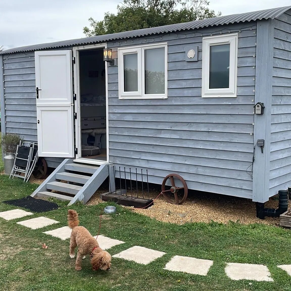 Lanterns Shepherds Huts And Glamping Kitchenettes: Pictures & Reviews ...