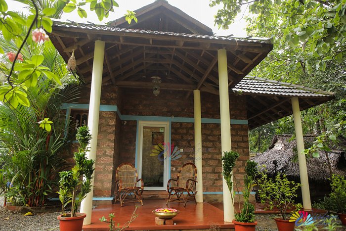 https://dynamic-media-cdn.tripadvisor.com/media/photo-o/25/a9/e3/c9/vishram-village.jpg?w=700&h=-1&s=1