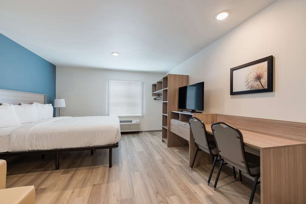 WoodSpring Suites Meridian Rooms: Pictures & Reviews - Tripadvisor