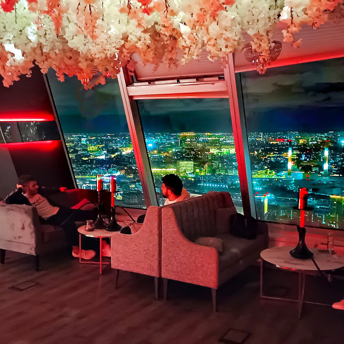 Billion City кальянная в Москва Сити. Nova Lounge Москва Сити. Москва Пресненская набережная 6 стр 2 Nova Lounge. Биллион Сити кальянная.