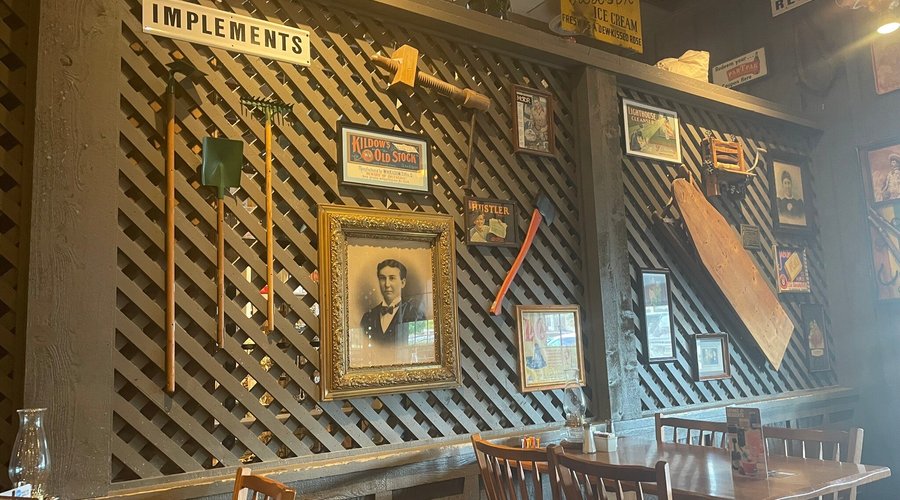 Cracker Barrel