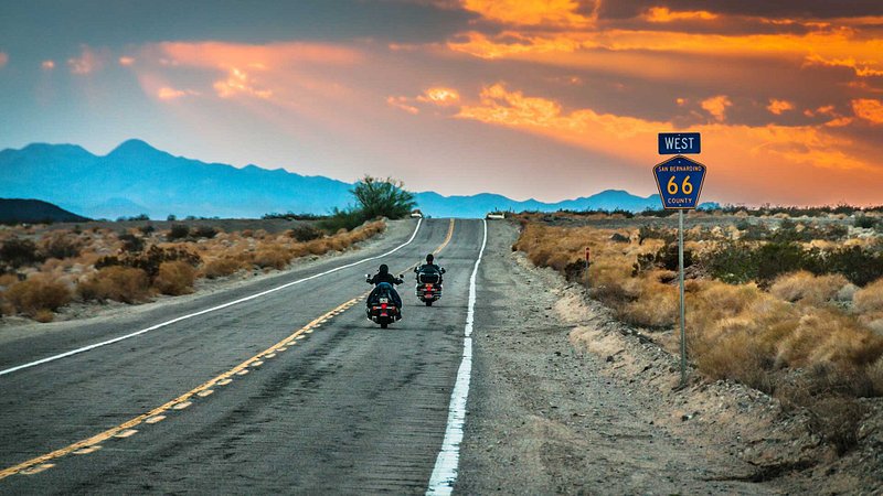 Motorcyclists coast along Route 66 in California