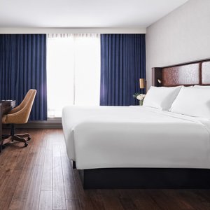 King bed room