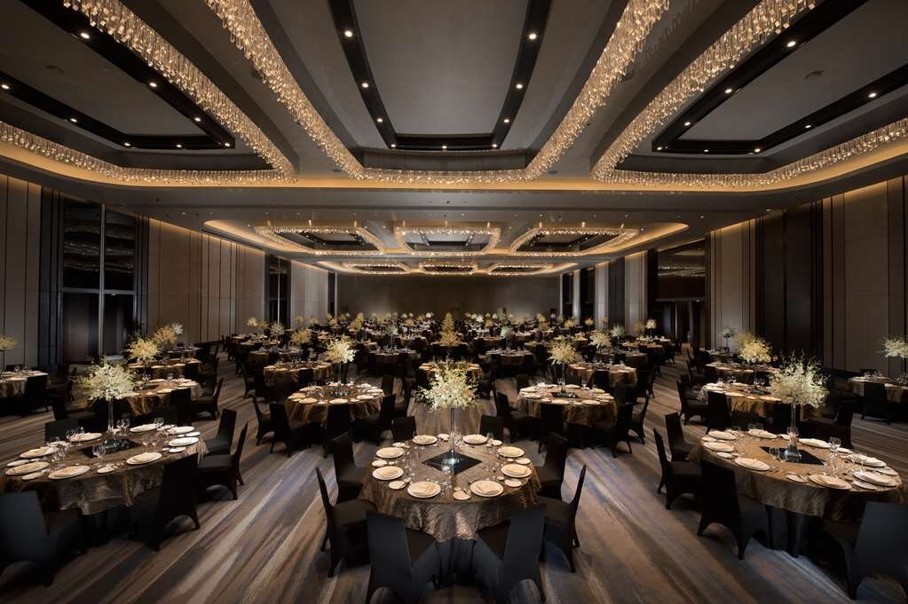 Hotel photo 18 of Conrad Manila.