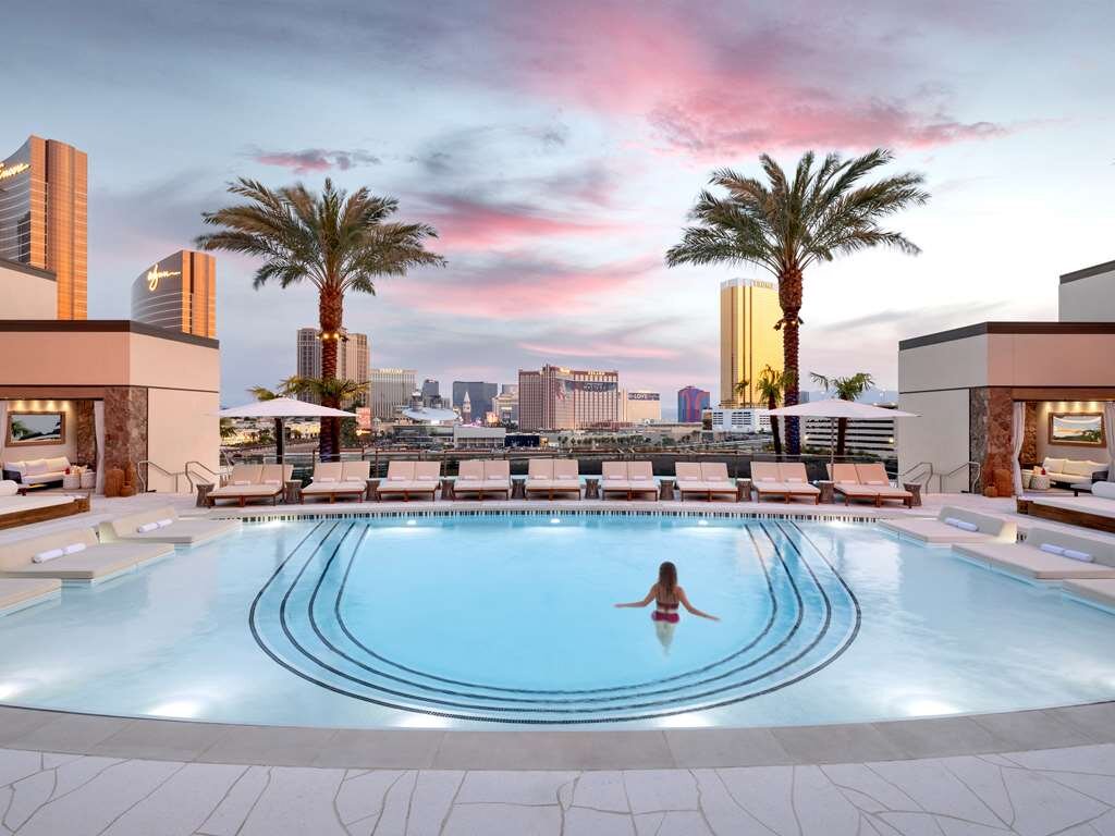 Conrad Las Vegas At Resorts World Pool Pictures & Reviews - Tripadvisor