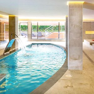 Pool - indoor