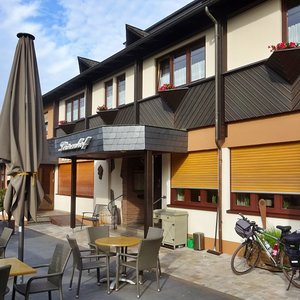 Bewirtung auch vor dem Lokal