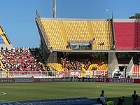 ESTADIO US Lecce durante el partido de fútbol italiano Serie B US Lecce vs  AC Pisa el 25 de abril de 2022 en el Stadio Via del Mare en Lecce, Italia  (Foto