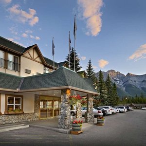 Coast Canmore Exterior Mountains
