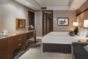Room & Suite