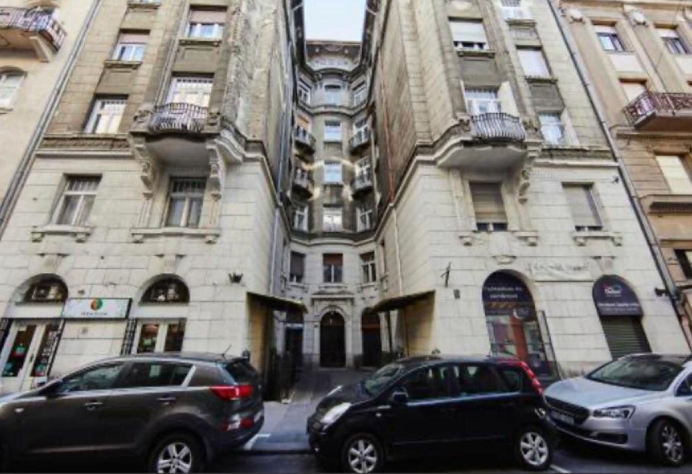 Garibaldi 5 Apartments & Rooms by null