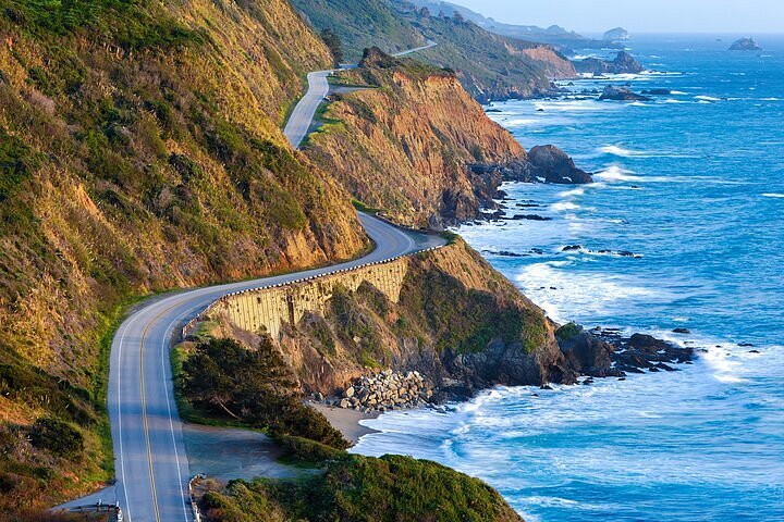 10 Best US Road Trips on the West Coast - Experience the Best of