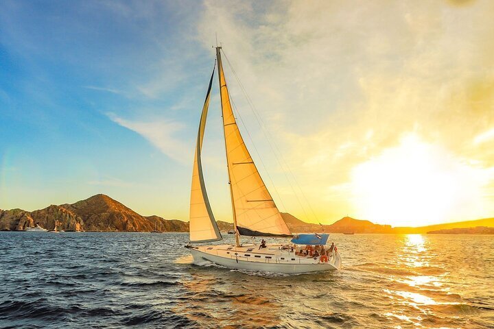 2024 Luxury Sailboat Tour at Sunset in Los Cabos + Snacks + Premium Drinks