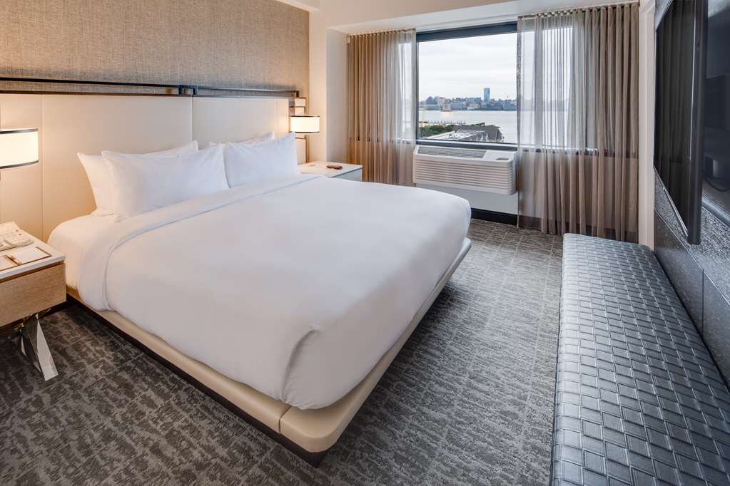 Hotel photo 61 of DoubleTree by Hilton Hotel & Suites Jersey City.