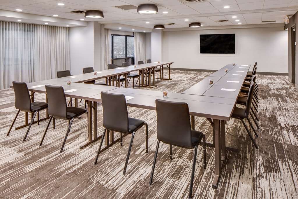 Hotel photo 58 of DoubleTree by Hilton Hotel & Suites Jersey City.