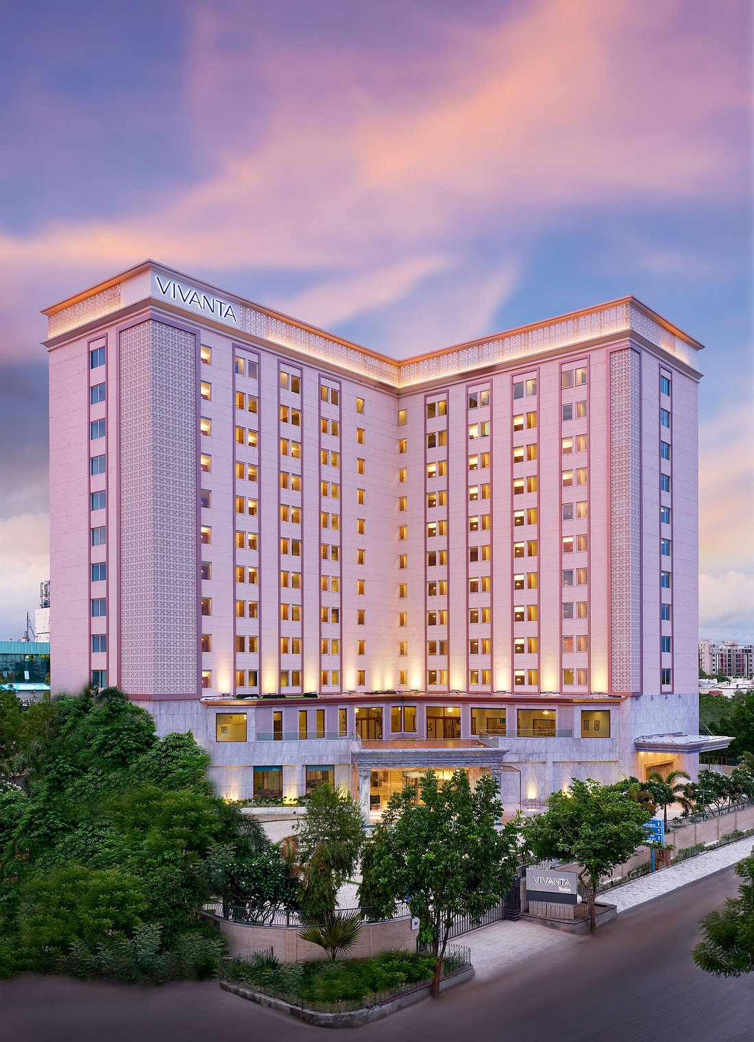 VIVANTA AHMEDABAD SG HIGHWAY UPDATED 2024 Hotel Reviews & Price