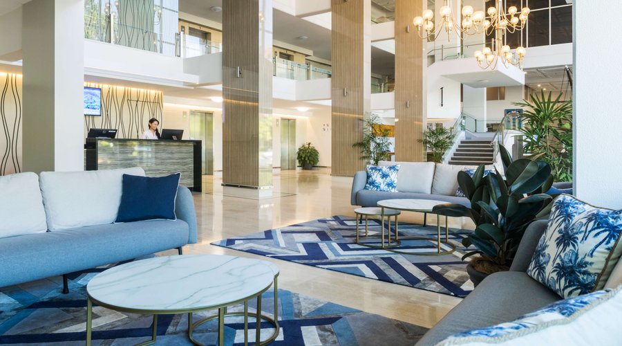 4.5 Star Pacific Hotel Cairns Accommodation