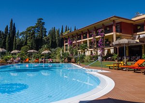 VILLA MADRINA WELLNESS RESORT HOTEL - Updated 2022 (Garda, Lake Garda ...