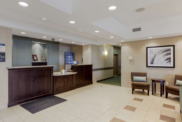 BEST WESTERN PLUS WALKERTON HOTEL & CONFERENCE CENTRE $118 ($̶1̶4̶2̶ ...