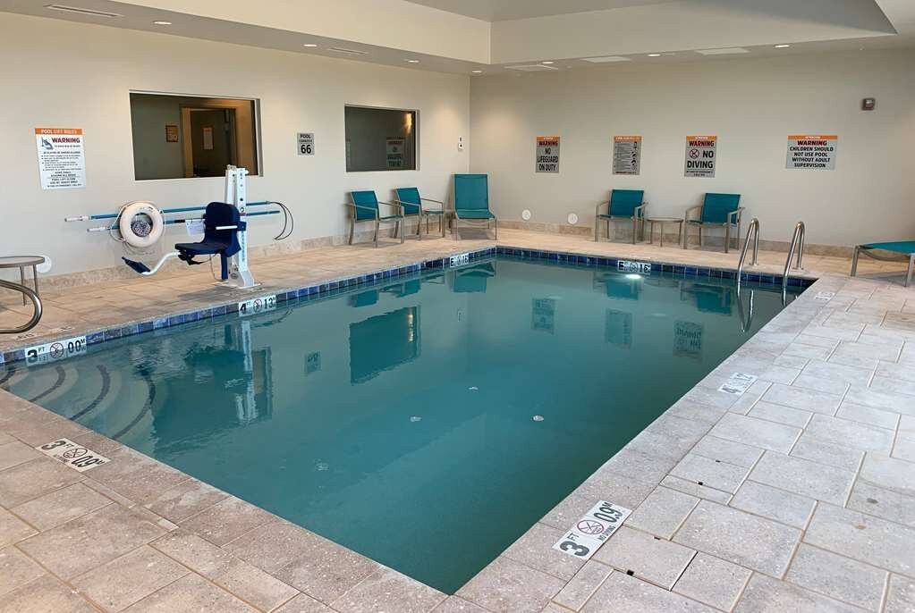 La Quinta Inn & Suites by Wyndham Holbrook Petrified Forest Pool ...