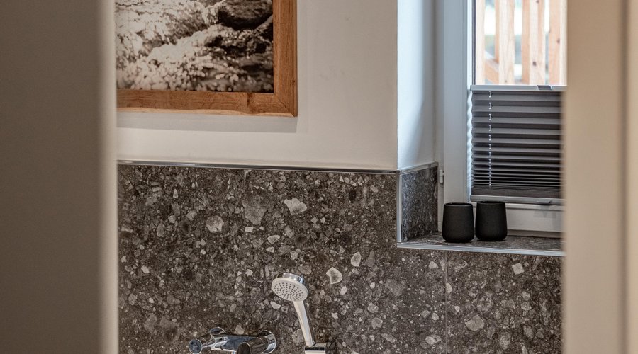 Badezimmer Apartment 1