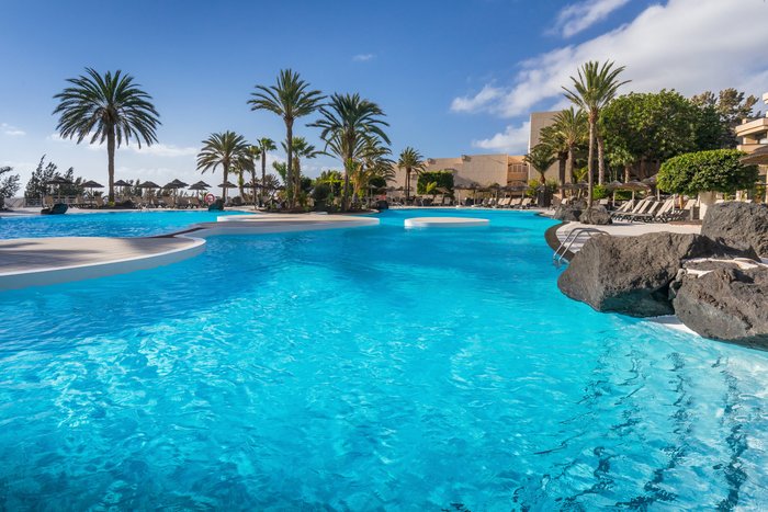 Barcelo Lanzarote Active Resort Pool Pictures & Reviews - Tripadvisor