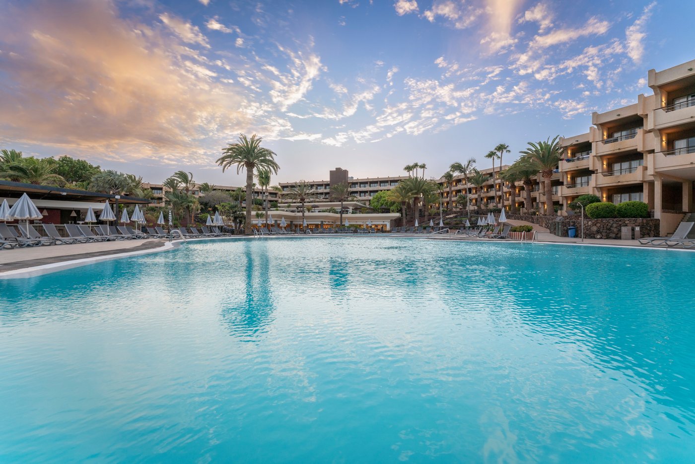 Barceló Lanzarote Active Resort Pool: Pictures & Reviews - Tripadvisor