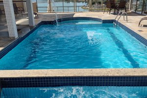 Piscina e praia