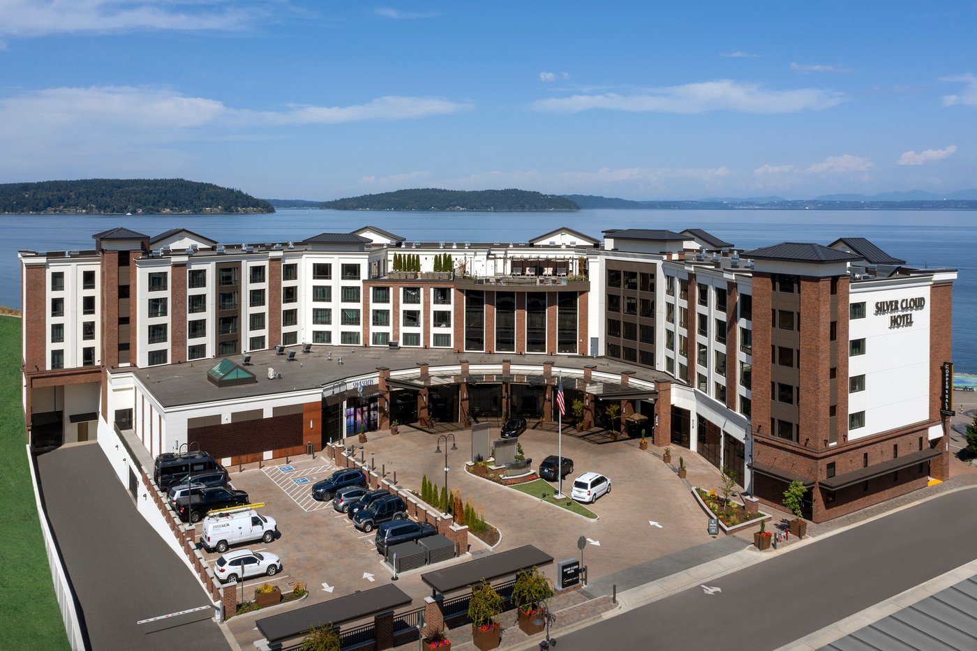 SILVER CLOUD HOTEL AT POINT RUSTON WATERFRONT Prezzi e