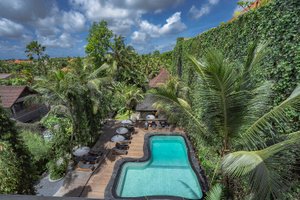 KajaNe Mua in Ubud, image may contain: Pool, Villa, Swimming Pool, Garden