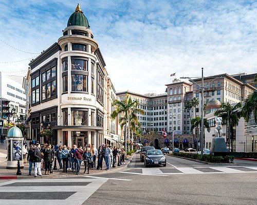 Beverly Hills Rodeo Drive Walking Tour - The Beverly Hills Historical  Society