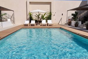 Piscina e praia